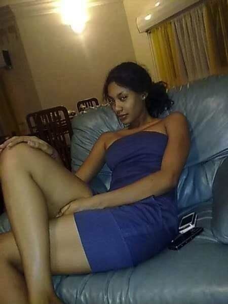 Le site video porno 100 % français envoyees par des amateurs de scènes de femme mature très salopes et autres francaises salopes qui rêvent de tourner dans un vrai porno français amateur. Trop sexy Adja Diallo : Elle dévoile ses belles jambes...