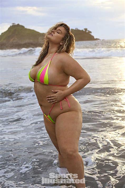 Hawt redhaed big wonderful woman blows a bbc! Hunter McGrady Nude & Sexy Massive Body - Scandal Planet