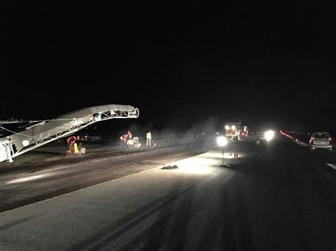 În cabină, își va face apariția viitoarea generație a sistemului pure panel cu instrumentar de bord digital. Lucrări pe timp de noapte la Aeroportul Henri Coandă