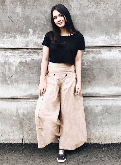 We did not find results for: Artis Indonesia Dengan Style Fashion Yang Bisa Kamu ...