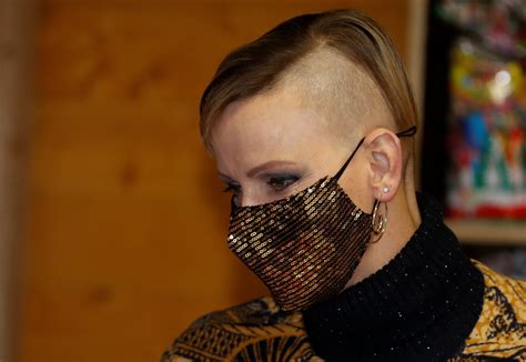 Jun 03, 2021 · princess charlene of monaco debuted a dramatic new shaved hairstyle on her recent conservation trip to south africa. Principauté. La princesse Charlène de Monaco s'est rasé le ...