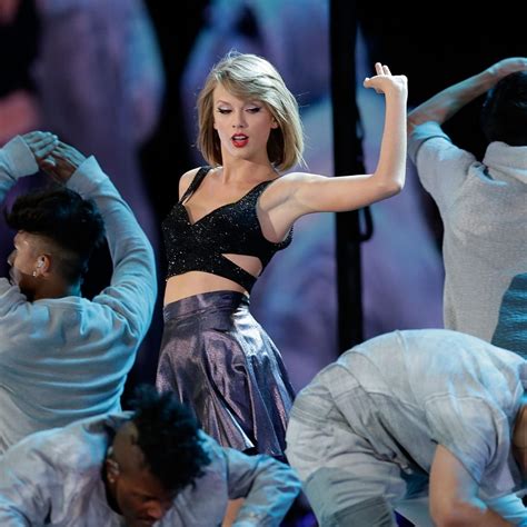 Maybe you would like to learn more about one of these? WATCH Behind The Scenes With Taylor Swift & Cast Of CATS