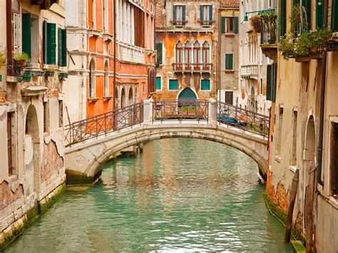 In the 16th century, the bridge was finally rebuilt in stone, designed by the aptly named antonio da ponte. Venice Asks Tourists Not to Pause Too Long on Bridges ...