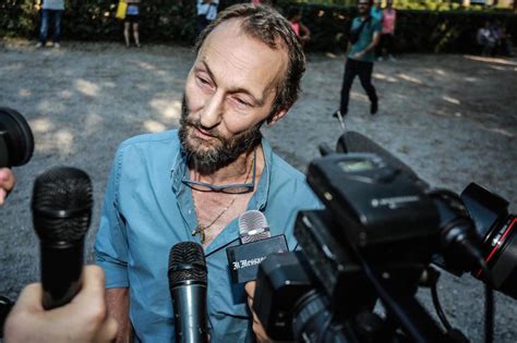 Le foto del funerale di Paolo Villaggio - Il Post