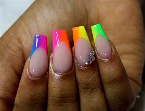 Click inside for 20 rainbow nail art ideas. Refresh Your #MondayManicure With Bright Rainbow Nails | BN Style