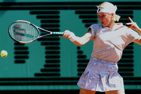 'long cancer battle' was 'kept private'. Former Wimbledon champion Novotna is no more - myKhel