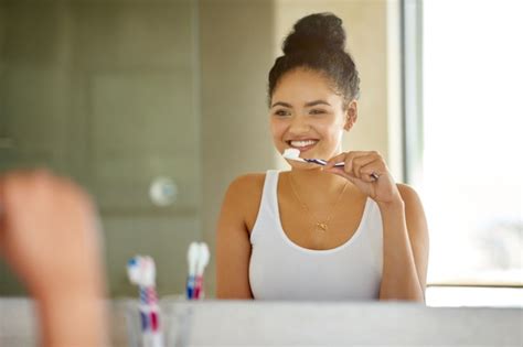 What do unhealthy gums look like. What Do Healthy Gums Look Like? | Surrey Dentists | Clover ...