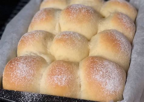 6 cara membuat roti sobek yang enak dan empuk lezat dimakan untuk keluarga dan untuk usaha bakery serta mesin apa saja yang dibutuhkannya. Resep Cream cheese buns (rolls) oleh Fla Kitchen | Resep ...