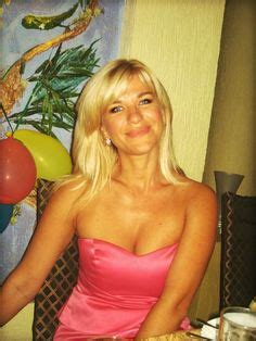 Check out our over 40 dating sites to enjoy some of the best dating sites and mobile apps on the market. http://www.maturesinglesdate.com/ best dating for mature ...