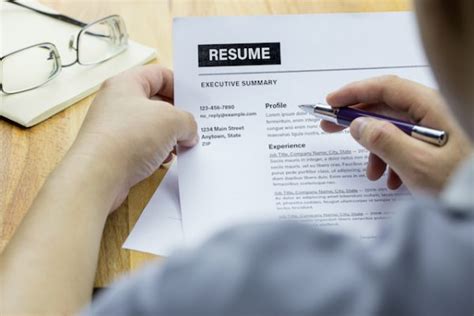 How do you write a declaration on resume? Fake job applications used to steal banking credentials