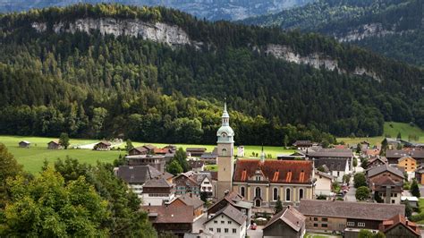 Zeas willkommen uf unserm infoportal übern bregenzerwald, uf dem du hoffentlich alle froga zum bsuasch bei üs im. Bezau - Bregenzerwald in Vorarlberg