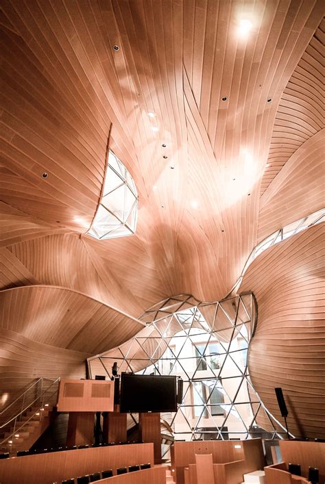 The staff are also very friendly and helpful on the telephone and can advise you on a local branch. DZ BANK | BERLIN | - FRANK GEHRY - spacesXplaces in 2020 ...