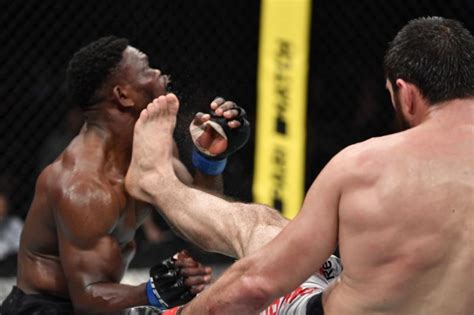 Лучшие моменты и результаты ufc fight night 189 rozenstruik vs. UFC News: Magomed Ankalaev knocks out Dalcha Lungiambula ...