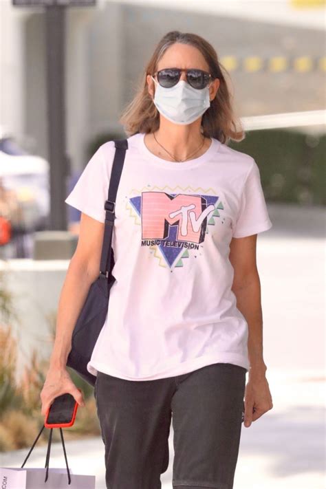 Jodie foster, los angeles, ca. JODIE FOSTER Out and About in Los Angeles 06/15/2021 ...