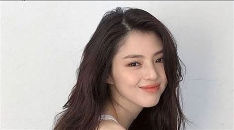 Han so hee seems to be the ~trending~ kontrabida right now. Ibunya Terseret Kasus Penipuan, Han So Hee Minta Maaf