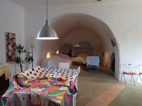 Piscine et abord = 40.000 euros total locatif annuel : Impressive trulli property for sale in Puglia Italy ...