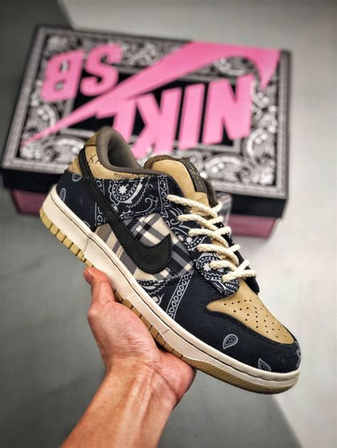 Delivering products from abroad is always free, however, your parcel may be subject to vat, customs duties or other taxes, depending on laws of the country you live in. Travis Scott × Nike SB Dunk "Cactus Jack" | Nike air shoes ...