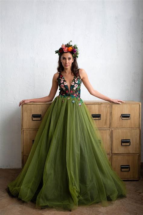 Bei uns findest du zahlreiche liebevoll gebrauchte brautkleider, die auf eine weitere. Farbe Hochzeitskleid nicht-traditionelle Brautkleid grün ...