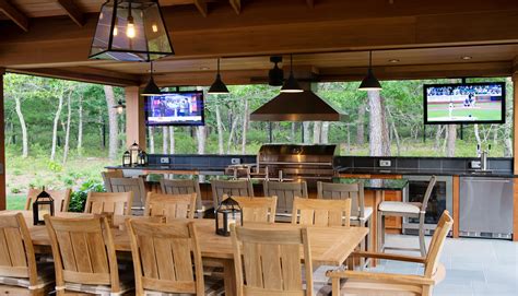 Game on is a quintessential boston sports bar where you'll find big crowds of fans especially an red sox game days. Outdoor Kitchens & Pizza Ovens - CP Complete - Hamptons ...