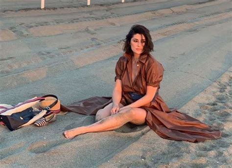 Elisa isoardi (born 27 december 1982) is an italian television host. Elisa Isoardi come la Clerici: si da alla bella vita ed i ...