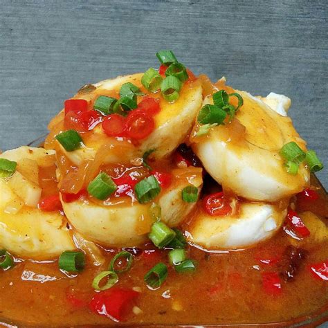 Saus asam manis memiliki rasa sedikit asam dari tomat dan rasa manis dari gula. Resep Telur Saus Asam Manis - Resep Masakan Dapur Nisa