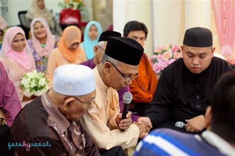 Menurut kamus besar bahasa indonesia (kbbi), saksi adalah. Bertunang - akad nikah ceremony (overall)