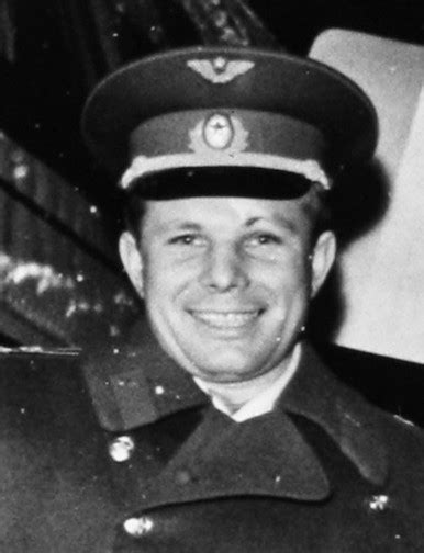 Gagarin was a soviet/russian cosmonaut, air force pilot, and parachutist who at age 27 became the first man in history to go into space and orbit the earth. Juri Gagarin ist tot - Er ist im Alter von 34 Jahren gestorben