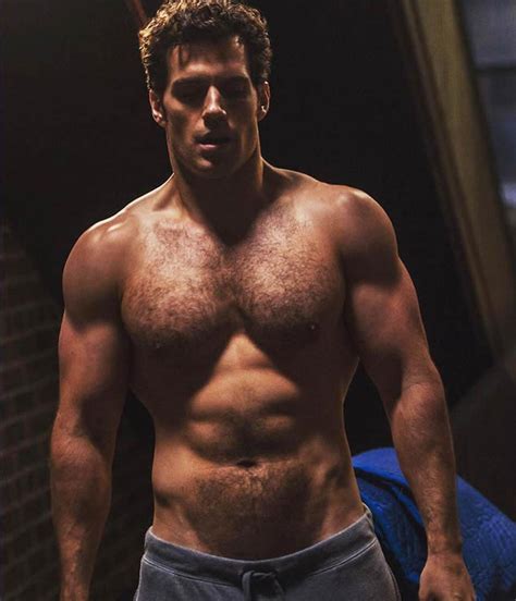 He took a beloved character and set the bar very high in terms of fitness. Ben Affleck, Henry Cavill, Gal Gadot Workout & Diet for ...