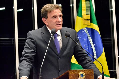 Marcelo crivella, atual prefeito da cidade do rio de janeiro. Revista Desafio's - Ano XII : Marcelo Crivella é o novo ...