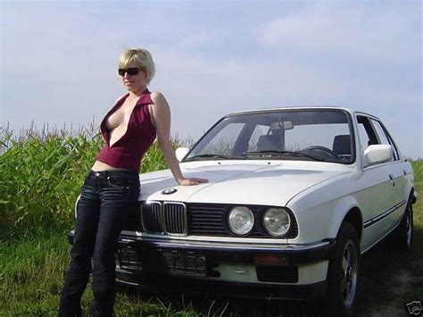 This opens in a new window. Selling Your Old Car Using Your Girlfriend (11 pics)