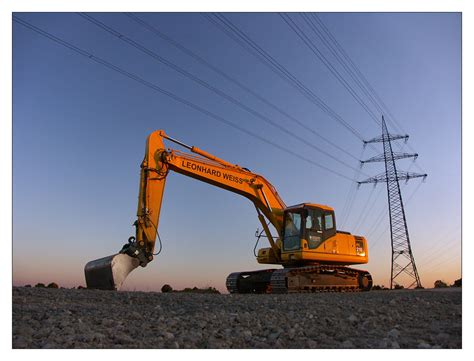 A flamboyant member of the tea party. Elektro-Bagger :-) Foto & Bild | baumaschinen, verkehr ...