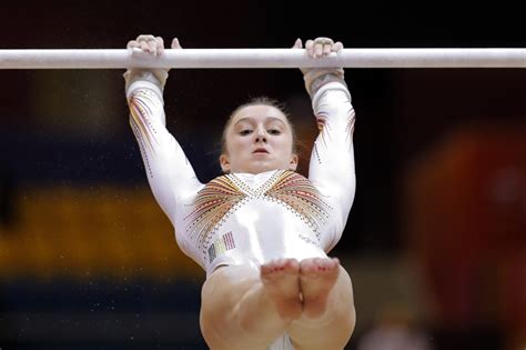 Jun 05, 2021 · simone biles doet monden alweer openvallen: Nina Derwael valt op WK turnen na nagelbijter net naast ...