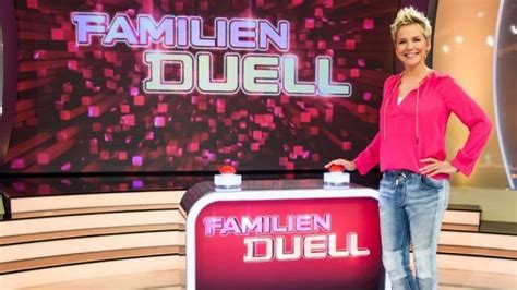 Alle rtl programma's 7 dagen terugkijken. Familien Duell | Der Gameshow-Klassiker mit Inka Bause