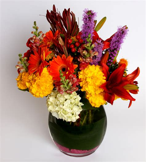 The oldest florist in santa monica, since 1937 the florist of choice in santa monica let our decades of experience deliver the best for you! Marvelous Marigolds in Santa Monica, CA | Farrahs Florist