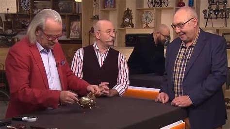 Bares für rares ist eine deutsche dokutainmentserie des zdf, die seit 2013 produziert wird. ZDF-"Bares für Rares": Experte bei Objekt fassungslos - Preis ist unglaublich | Geld