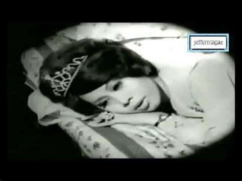 Mari jadi tentera laut jerung aku takut baik jadi tentera udara alah! OST Laksamana Do Re Mi 1972 - Malam Tak Bergema - Saloma ...
