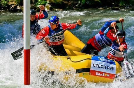 In estate il trentino alto adige è il luogo ideale per passeggiate ed escursioni in ambienti la cucina tradizionale del trentino alto adige si basa su piatti semplici, ma ricchi di gusto, realizzati con i. Sport estremi in Trentino-Alto Adige - Paperblog