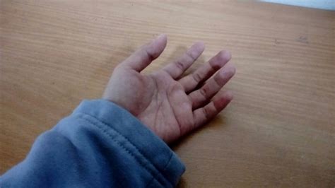 Tetapi, tidak sedikit pula keringat yangmengalir deras diwajahku. Tujuh Sikap Yang Harus Dimiliki Jika Kita Sakit Islampos