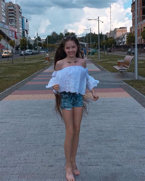 Dana has a channel on you tube. Dana Taranova / Celebridades Femeninas: Dana Taranova ...