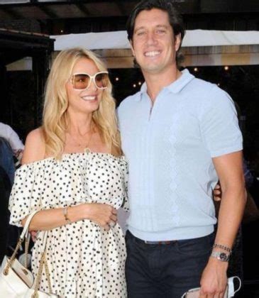 Vernon kay gained huge attention due to being involved in a sexting scandal. Vernon Kay Wiki, Wife, Age, Height, Feet, Net Worth, Dead
