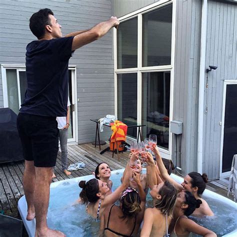 Open your insta home page. 38 Pics Of Boyfriends 'Forced' To Take Those 'Perfect ...