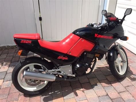 This is a walk around of the 2012 kawasaki ninja 250r in red and black. 1986 Kawasaki Ninja 250 R EX-250-E1 Excellent Condition ...