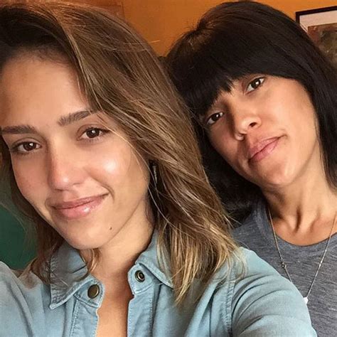 We fell asleep with skype still turned on #moop. Jessica Alba, die Naturschönheit | Stars ungeschminkt ...