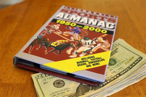 1000 x 1000 jpeg 144 кб. Gray's Sports Almanac Back to the Future Replica / Kindle ...