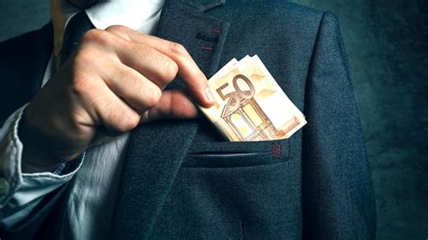 Regulär zahlt der arbeitgeber sechs jahre lang ein, im siebten jahr ruht das geld. Vermögenswirksame Leistungen | STERN.de