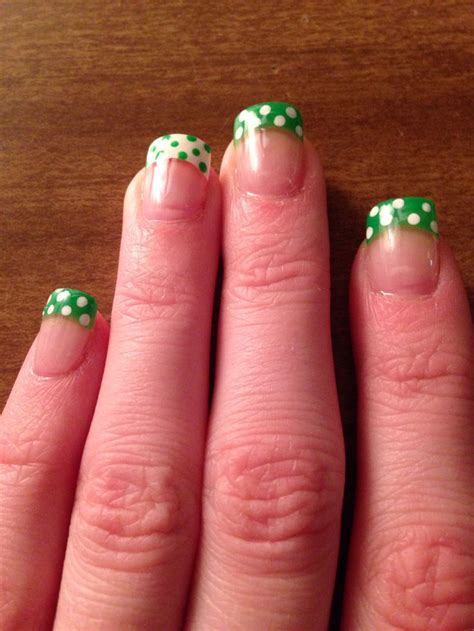 Although st patrick's day has mostly evolved into a cultural celebration of irish heritage, certain traditions such as wearing green and shamrocks have prevailed. 25 Saint Patrick's Day Nail Designs | St patricks day ...