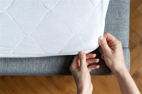 Read our guide to learn more about these mattress accessories. 7 Best Cooling Mattress Toppers: Cooling Gel Topper ...