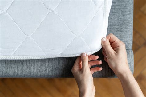 Read our guide to learn more about these mattress accessories. 7 Best Cooling Mattress Toppers: Cooling Gel Topper ...