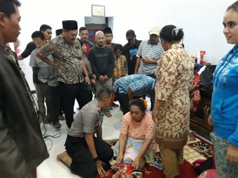 Jadi kalau memang sama2 baik dan sama2 jujur insyaallah hasilnya juga baik. Warga Kosambi Tangerang Digegerkan Penemuan Bayi dalam Kardus | BantenNews.co.id