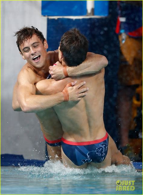 The water in the 2016 rio summer olympics diving pool turned green over night and british diver tom daley is reacting to the weird change! Tom Daley Celebrates Bronze Win in Men's Diving with ...